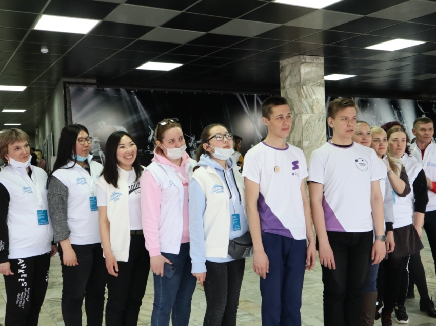 ​Слёт 300 волонтеров благоустройства и помощников вакцинации со всего Забайкалья стартовал в Чите
